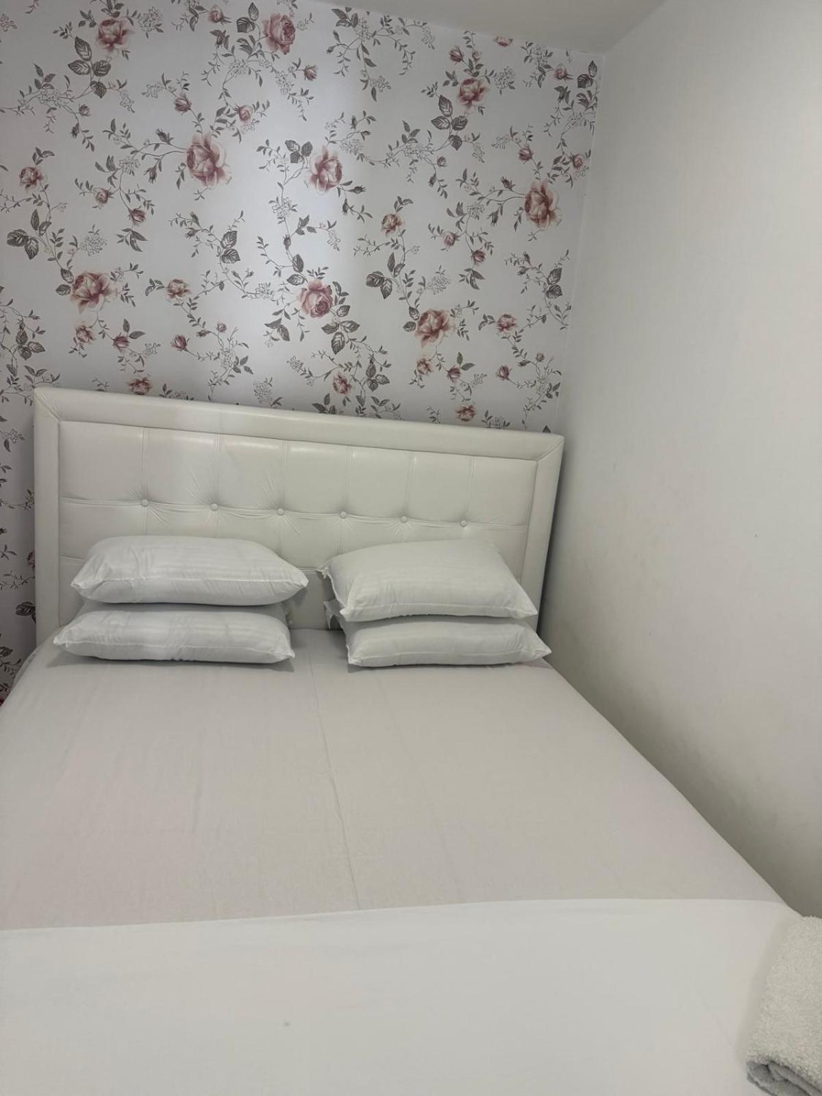 Na Pjenu Od Mora Becici * Budva